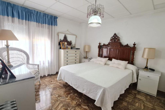 Reventa - Villa - Elda