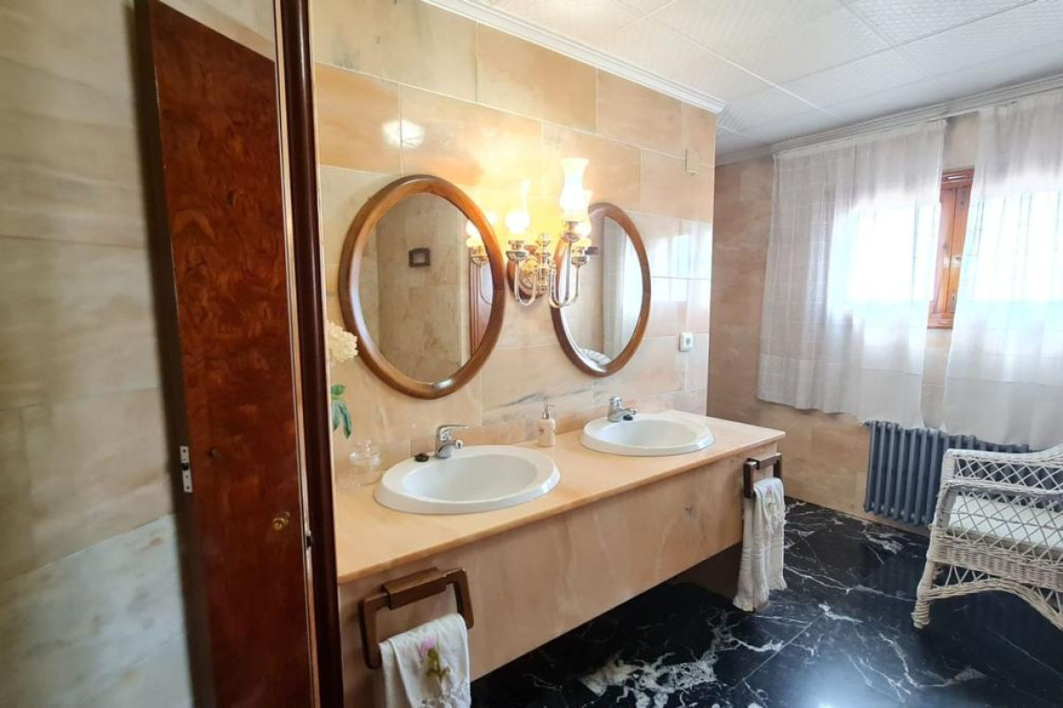 Reventa - Villa - Elda