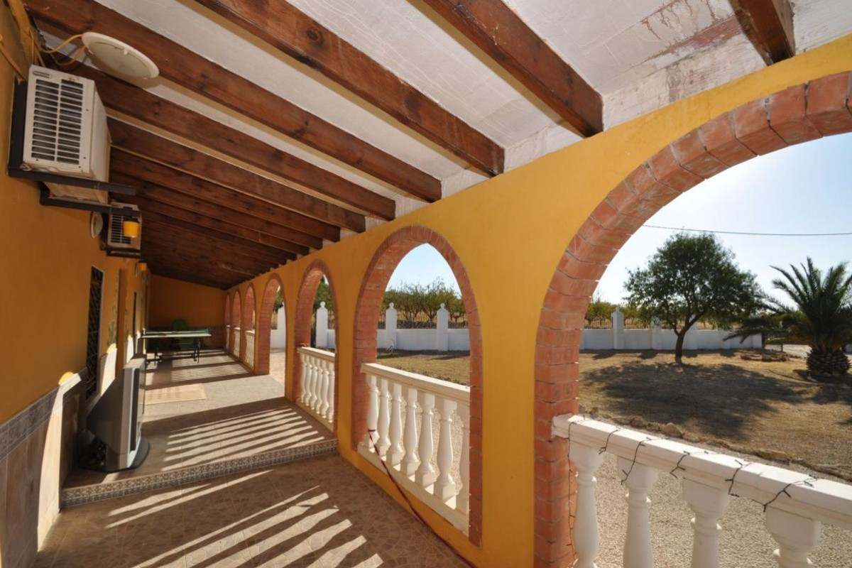 Resale - Villa - Pinoso