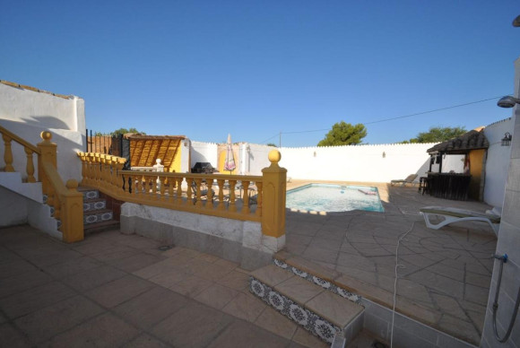 Resale - Villa - Pinoso