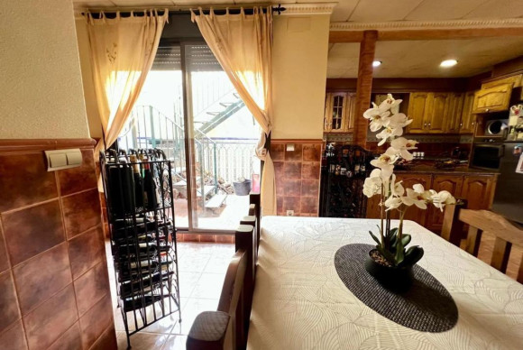 Revente - Villa - Pinoso