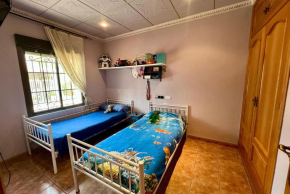 Revente - Villa - Pinoso