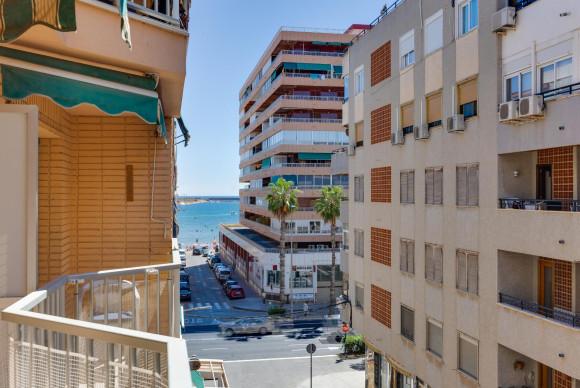 Herverkoop - Appartement  - Torrevieja - Playa del Acequión