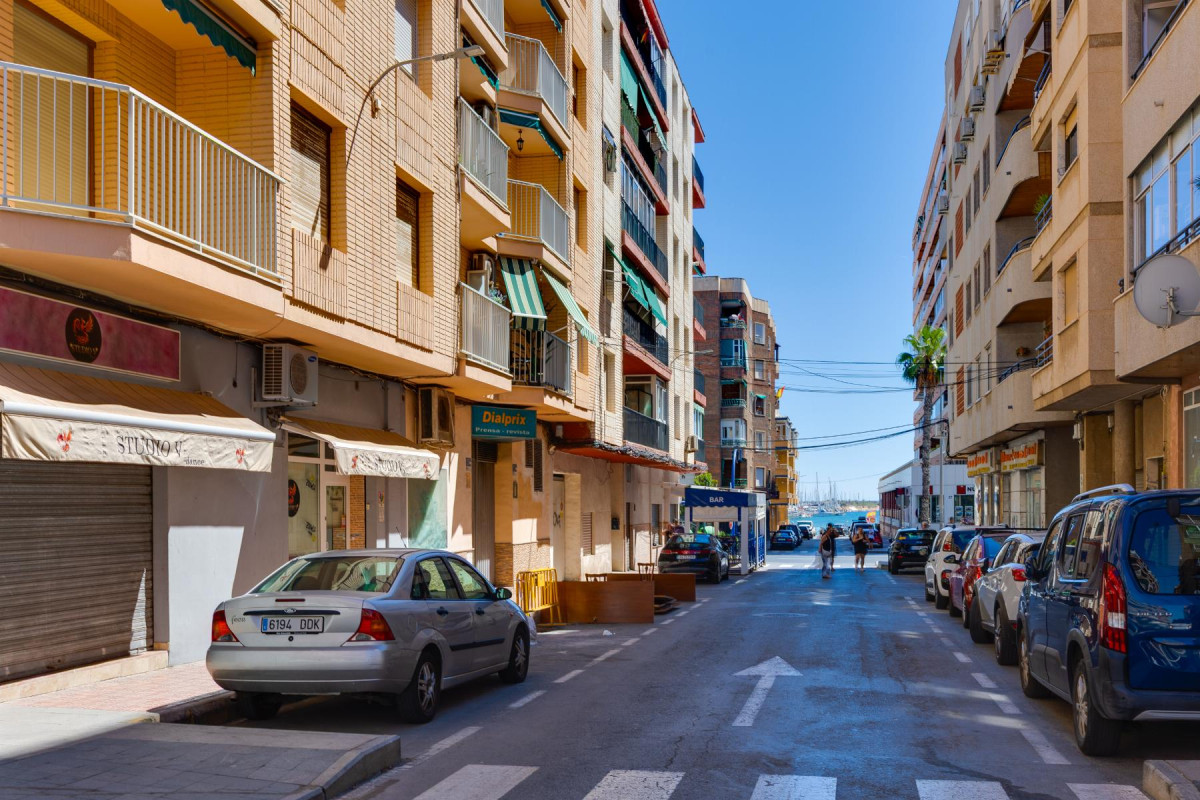 Herverkoop - Appartement  - Torrevieja - Playa del Acequión