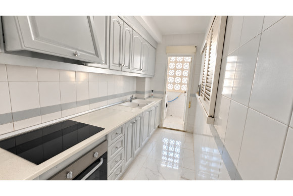Herverkoop - Appartement  - Torrevieja - Acequion