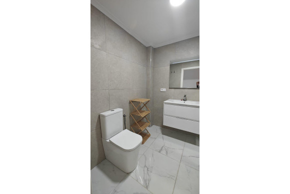 Herverkoop - Appartement  - Torrevieja - Acequion