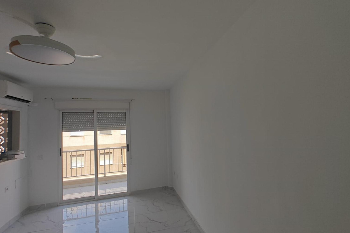 Herverkoop - Appartement  - Torrevieja - Acequion