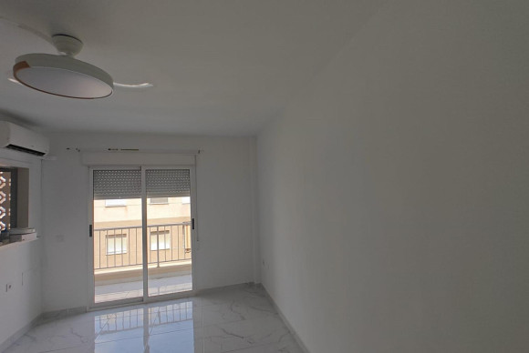 Herverkoop - Appartement  - Torrevieja - Acequion