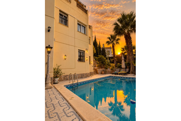 Herverkoop - Villa - Dehesa De Campoamor - Las Ramblas Golf