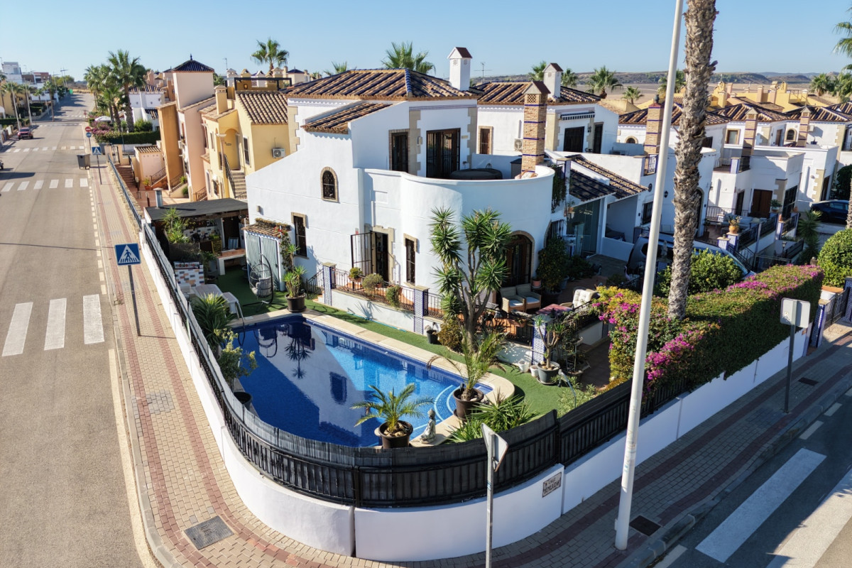 Herverkoop - Villa - Algorfa - La Finca Golf Resort