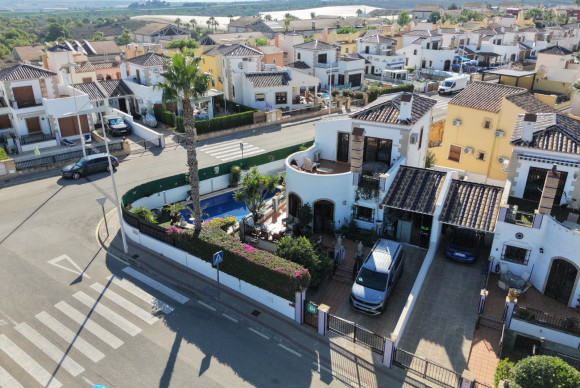 Herverkoop - Villa - Algorfa - La Finca Golf Resort
