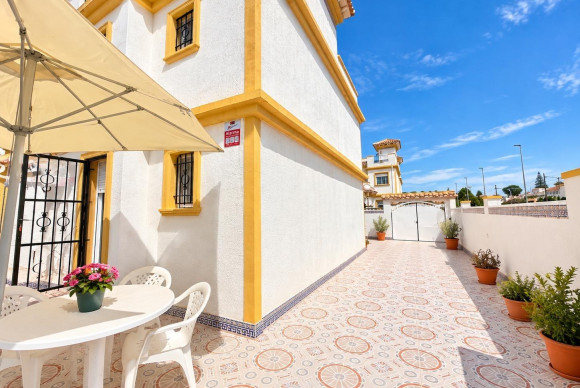 Reventa - Terraced house - Torrevieja - El limonar