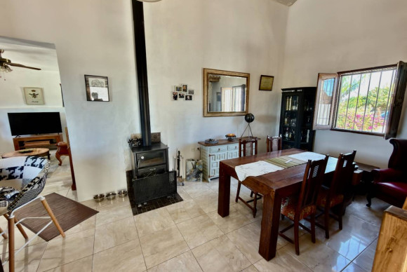 Revente - Finca / Country Property - Dolores