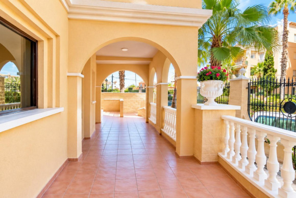 Herverkoop - Appartement  - Torrevieja - Playa de los Locos