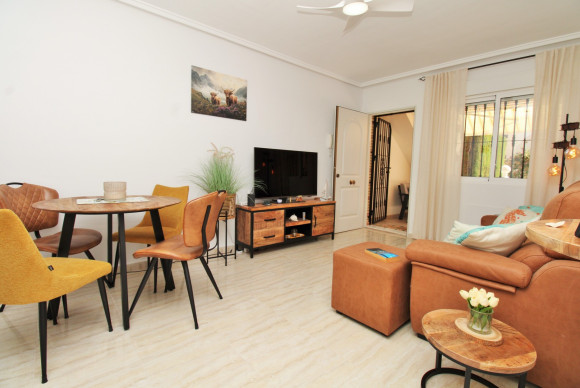 Reventa - Apartamento / piso - Villamartin - Los Dolses