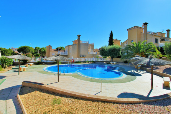 Revente - Maison de ville - Villamartin
