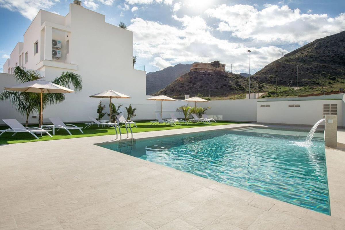 Reventa - Villa - Cox