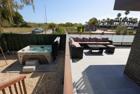 Obra nueva - Apartamento / piso - Denia
