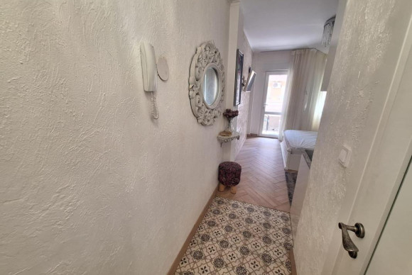 Reventa - Apartamento / piso - Torrevieja - torrevieja