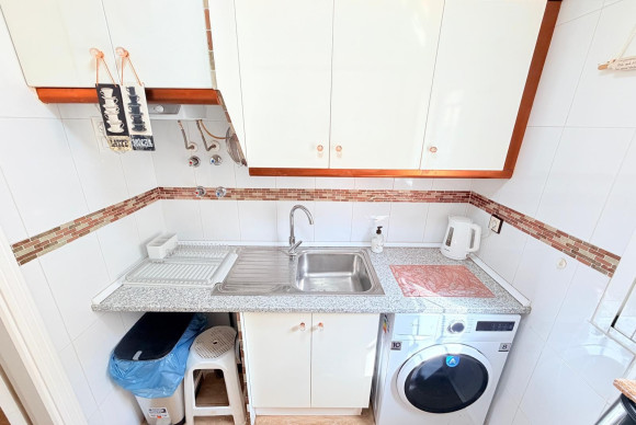 Reventa - Apartamento / piso - Los Montesinos - La Herrada