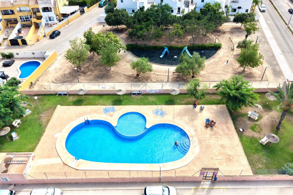 Reventa - Apartamento / piso - Los Montesinos - La Herrada