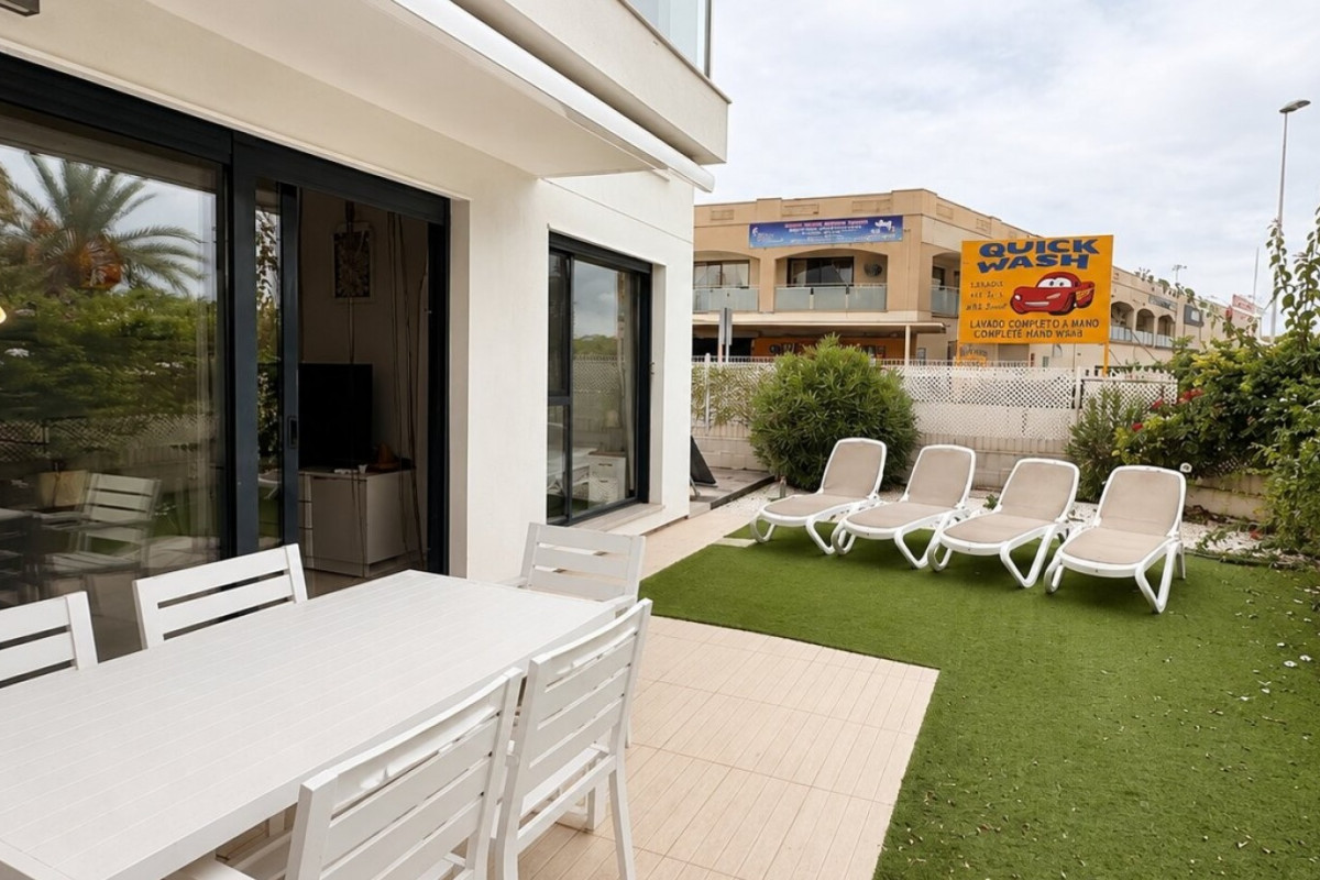 Herverkoop - Appartement  - Orihuela Costa - Punta Prima