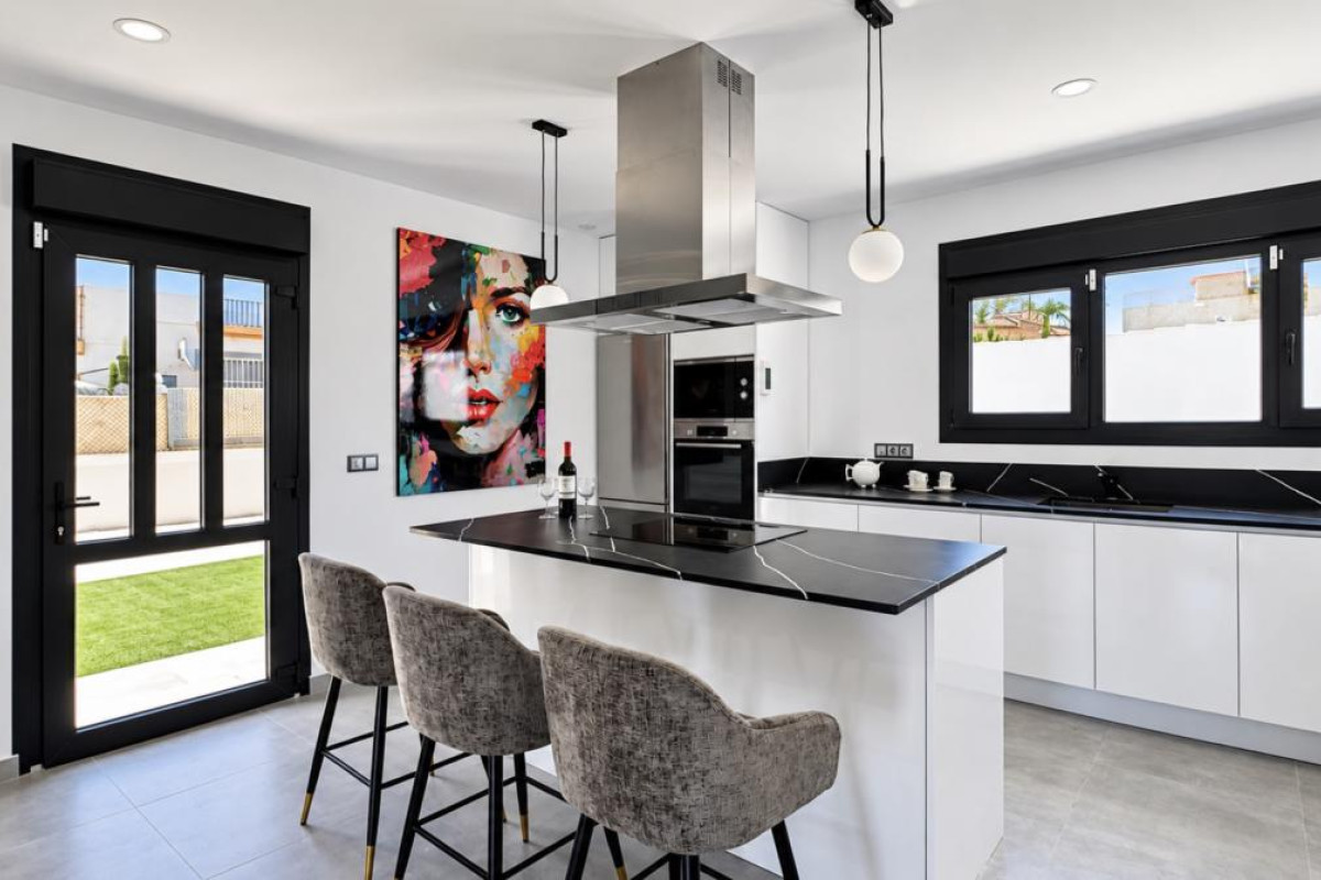 Resale - Villa - Torrevieja - torrevieja
