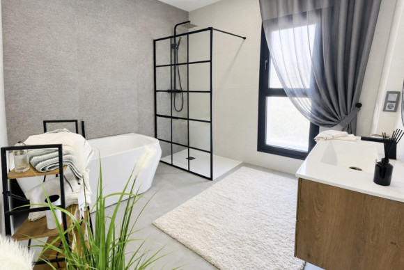 Resale - Villa - Torrevieja - torrevieja