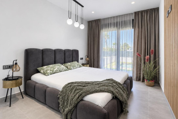Resale - Villa - Torrevieja - torrevieja