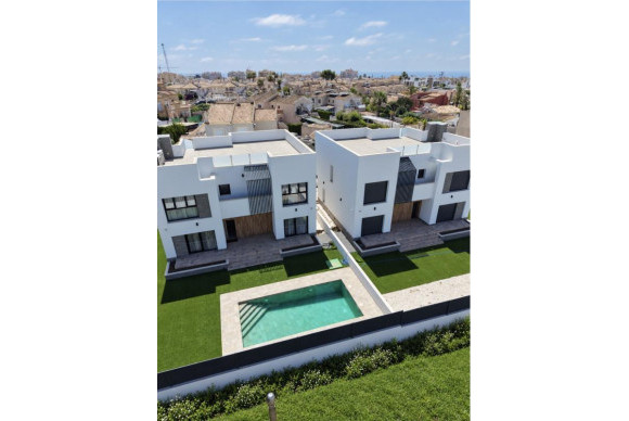 Resale - Villa - Torrevieja - torrevieja
