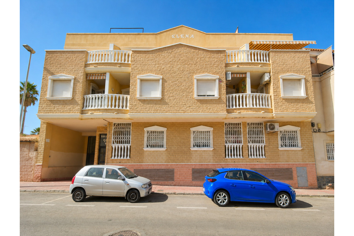 Resale - Apartment  - Torrevieja - Playa Del Cura