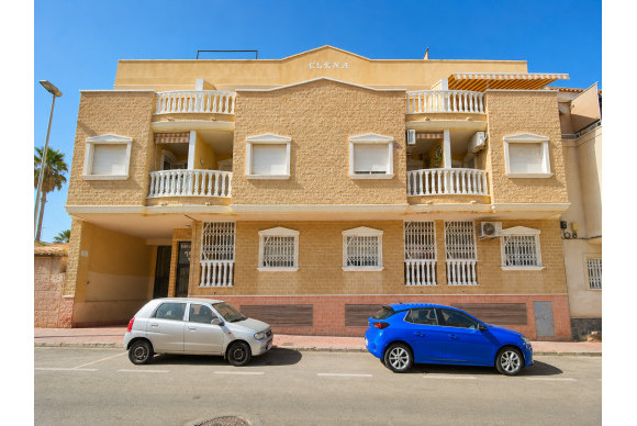 Resale - Apartment  - Torrevieja - Playa Del Cura