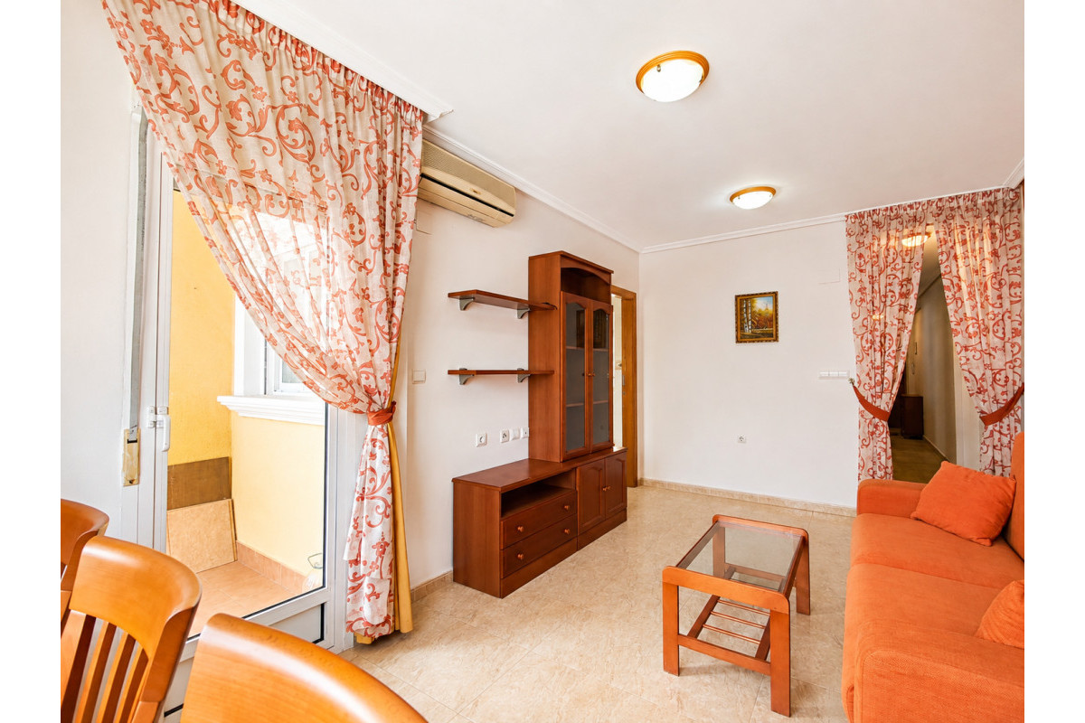 Resale - Apartment  - Torrevieja - Playa Del Cura