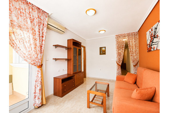Resale - Apartment  - Torrevieja - Playa Del Cura