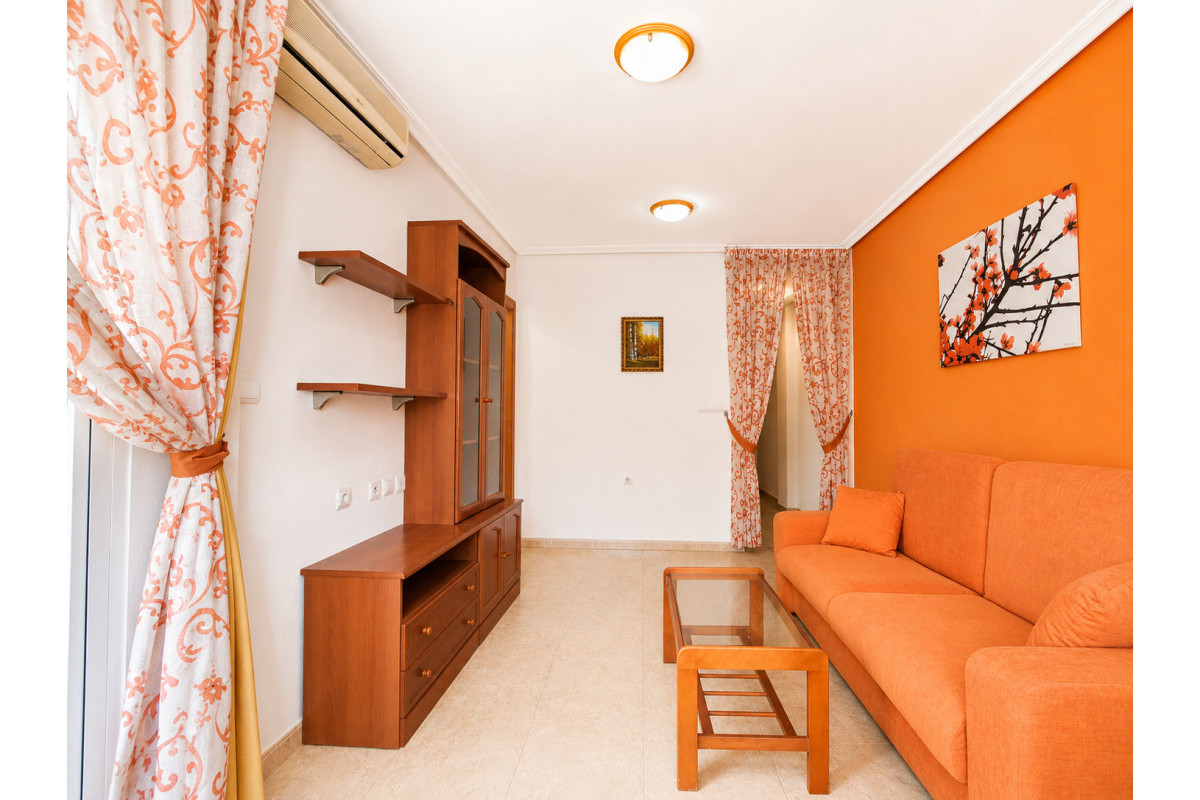 Resale - Apartment  - Torrevieja - Playa Del Cura