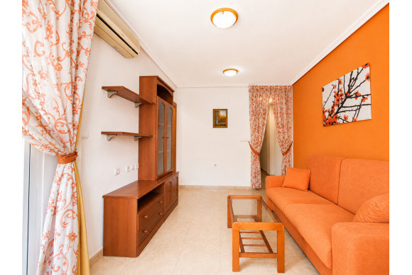 Resale - Apartment  - Torrevieja - Playa Del Cura
