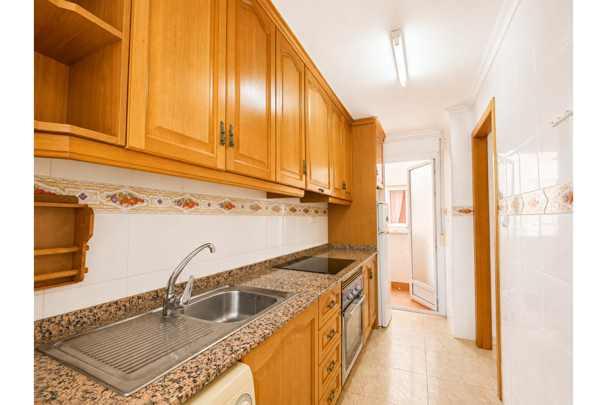 Resale - Apartment  - Torrevieja - Playa Del Cura