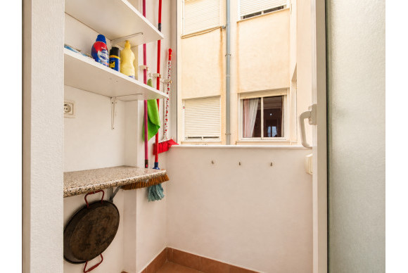 Resale - Apartment  - Torrevieja - Playa Del Cura