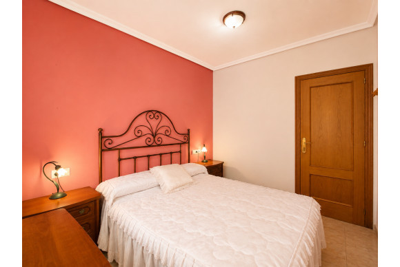 Resale - Apartment  - Torrevieja - Playa Del Cura