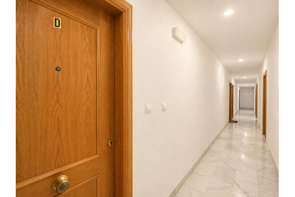 Resale - Apartment  - Torrevieja - Playa Del Cura