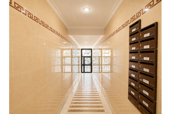 Resale - Apartment  - Torrevieja - Playa Del Cura
