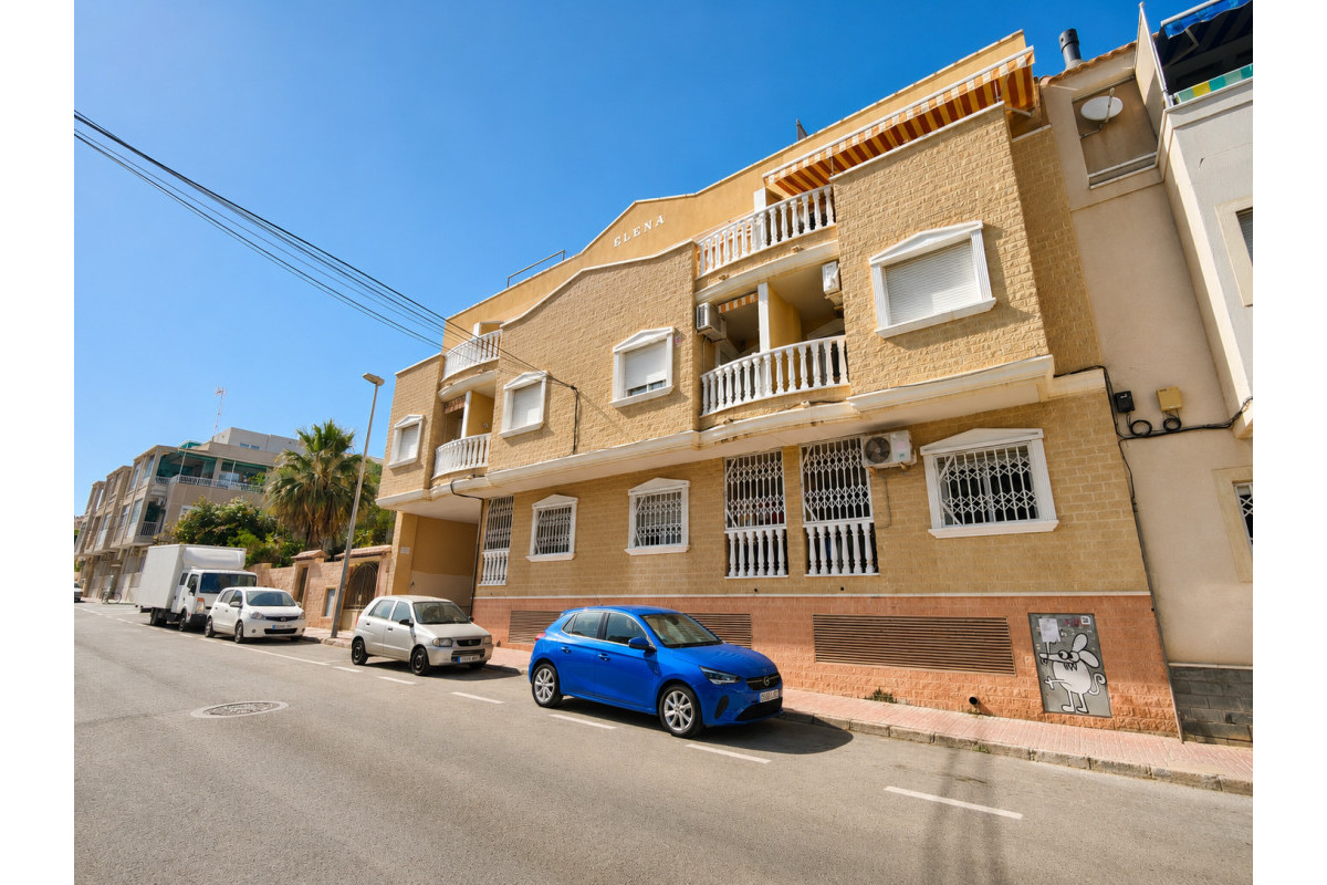 Resale - Apartment  - Torrevieja - Playa Del Cura