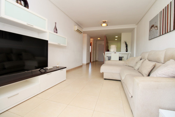 Resale - Apartment  - Villamartin