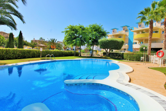 Resale - Apartment  - Villamartin