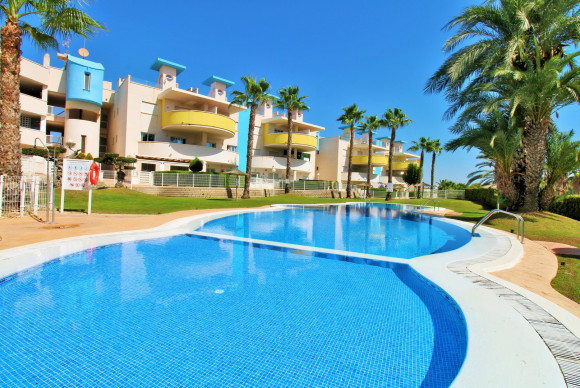 Resale - Apartment  - Villamartin