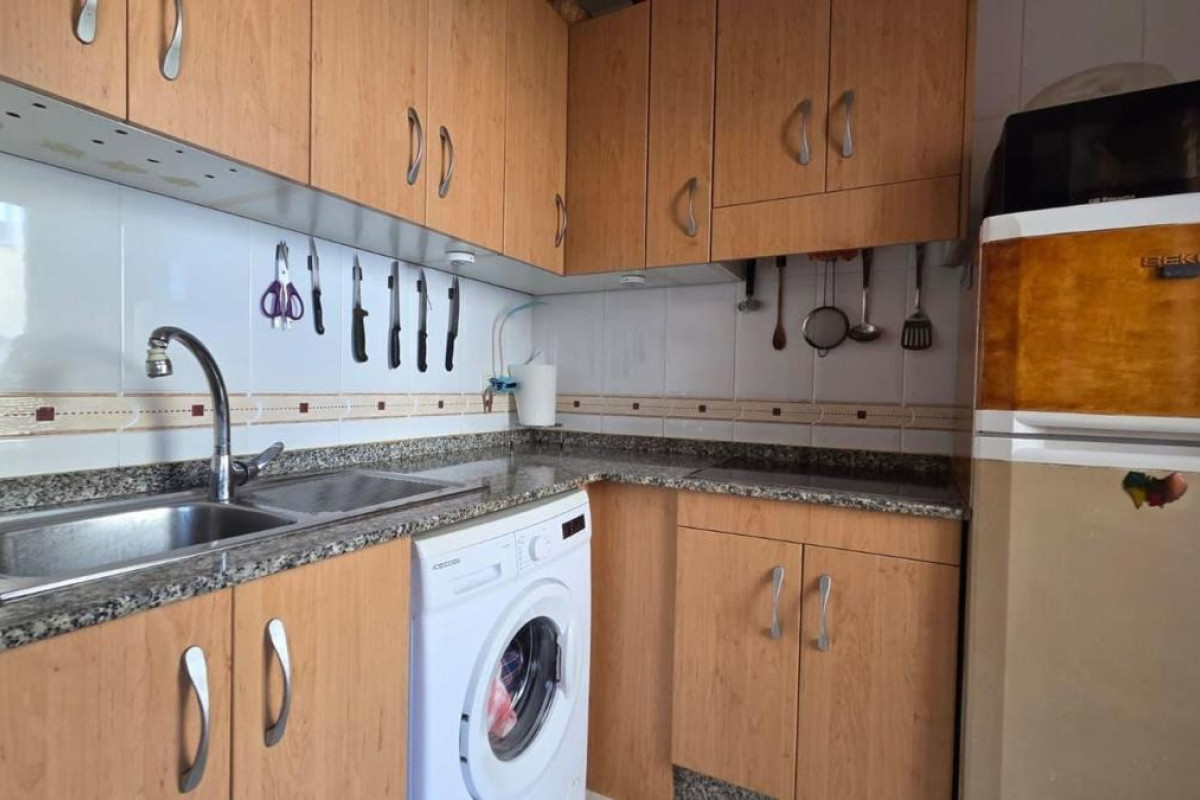 Resale - Apartment  - Torrevieja - torrevieja