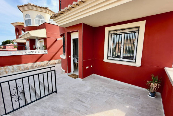 Revente - Villa - Daya Nueva