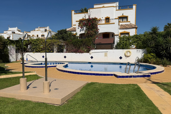 Reventa - Adosado - Orihuela Costa - Entre Naranjos Vistabella