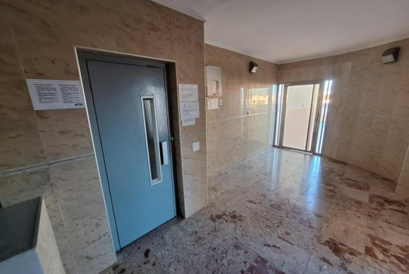 Resale - Apartment  - Torrevieja - torrevieja