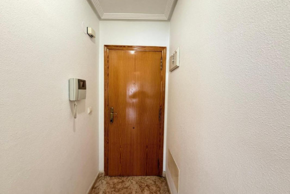 Resale - Apartment  - Torrevieja - torrevieja